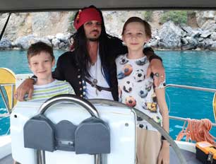 Путешествие на яхте с детьми ᐈ Tortuga Tours