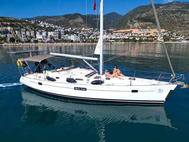 Beneteau Oceanis 423 Clipper ᐈ Tortuga Tours